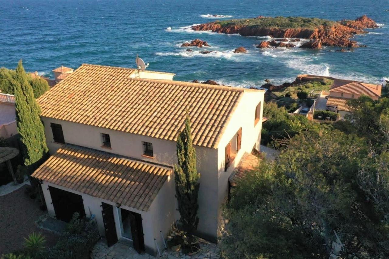 Waterfront House With Sea View Villa Saint-Raphael  Exterior photo